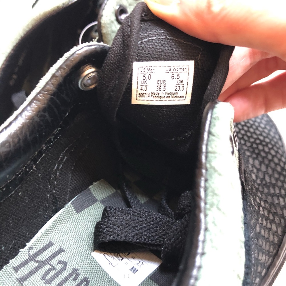 Vans x Harry Potter Era Slytherin Skate Shoe - Picture 7 of 8